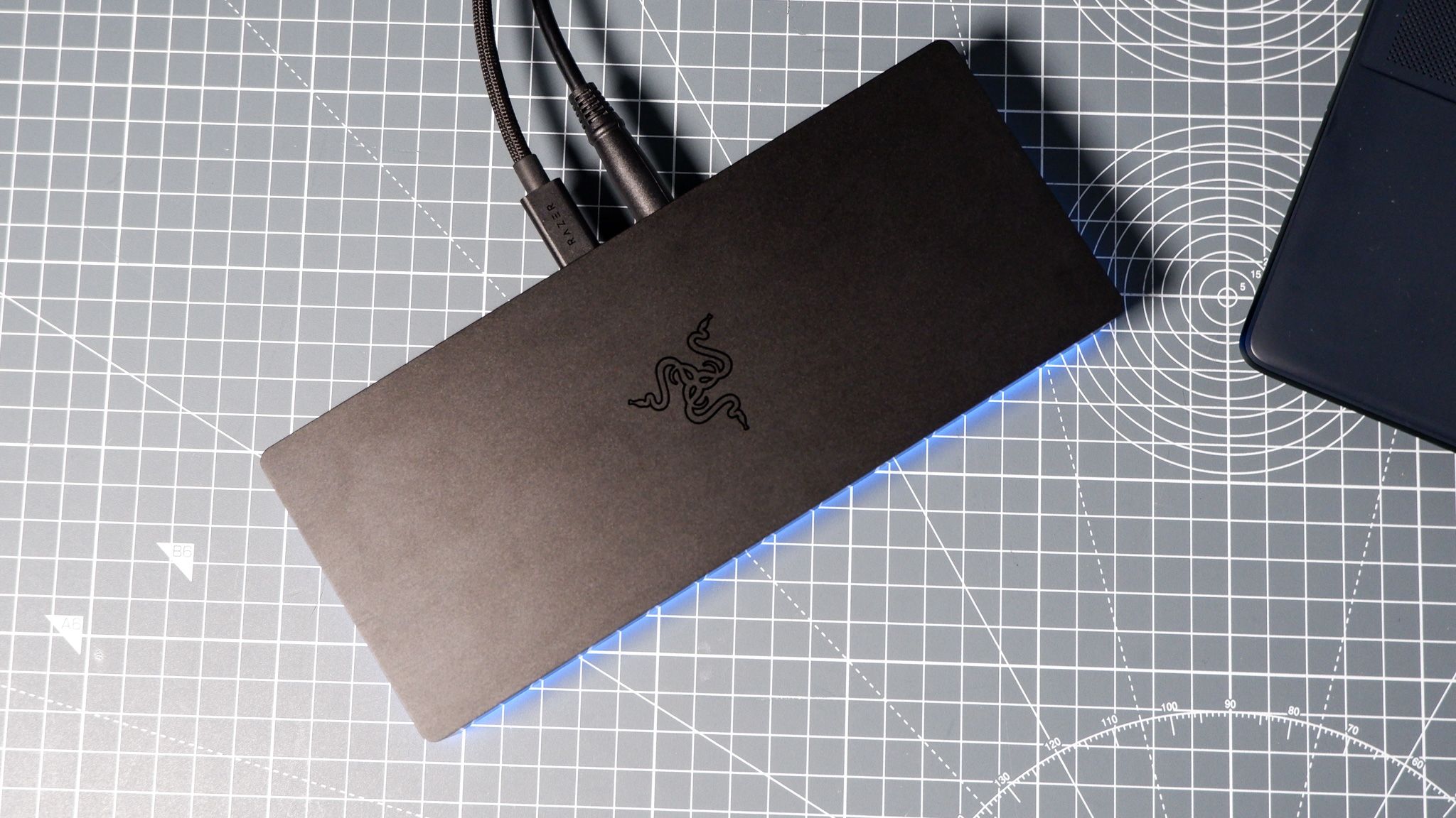 Razer’s Thunderbolt 5 Dock: A High-Powered but Noisy Solution for Modern Workstations