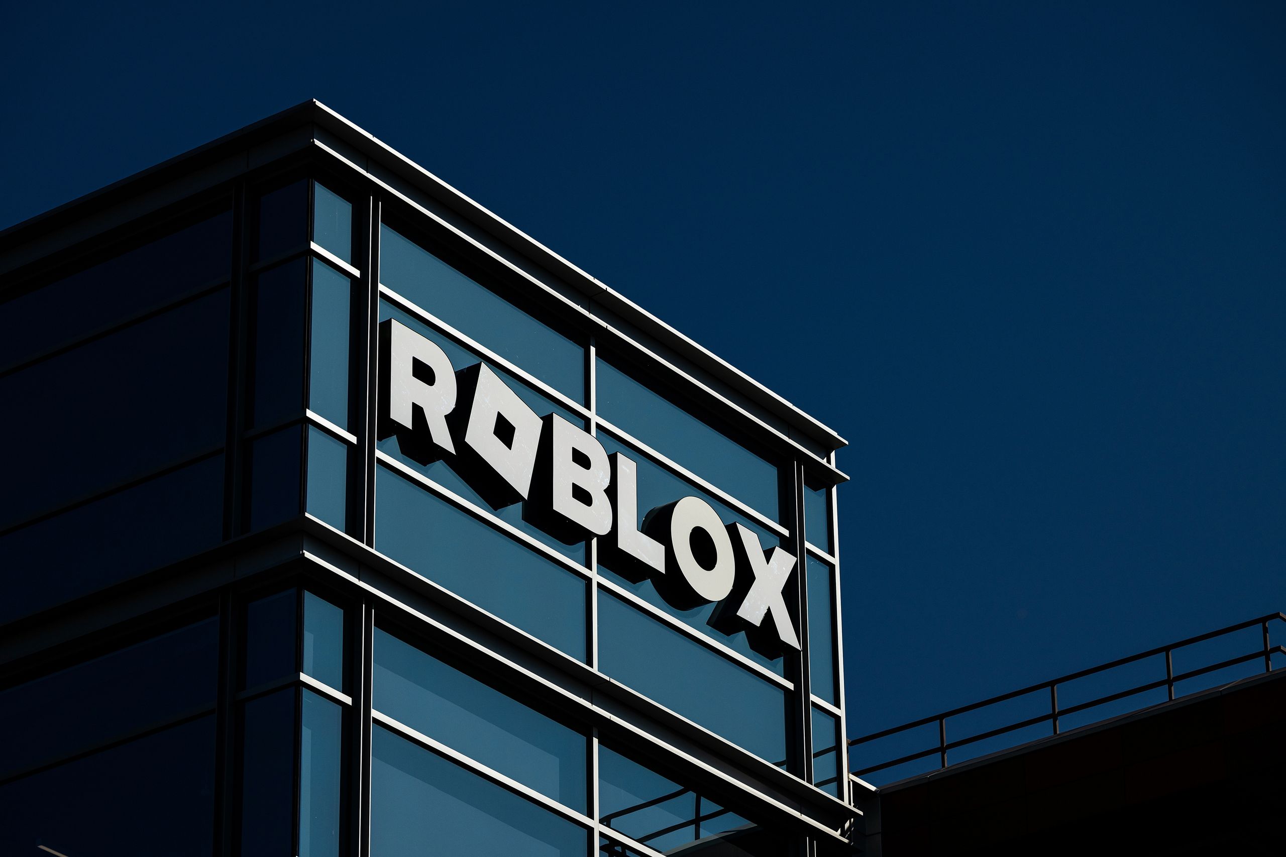 Roblox’s 10 Billion-Hour Experiment: Can Its Safety Systems Hold?