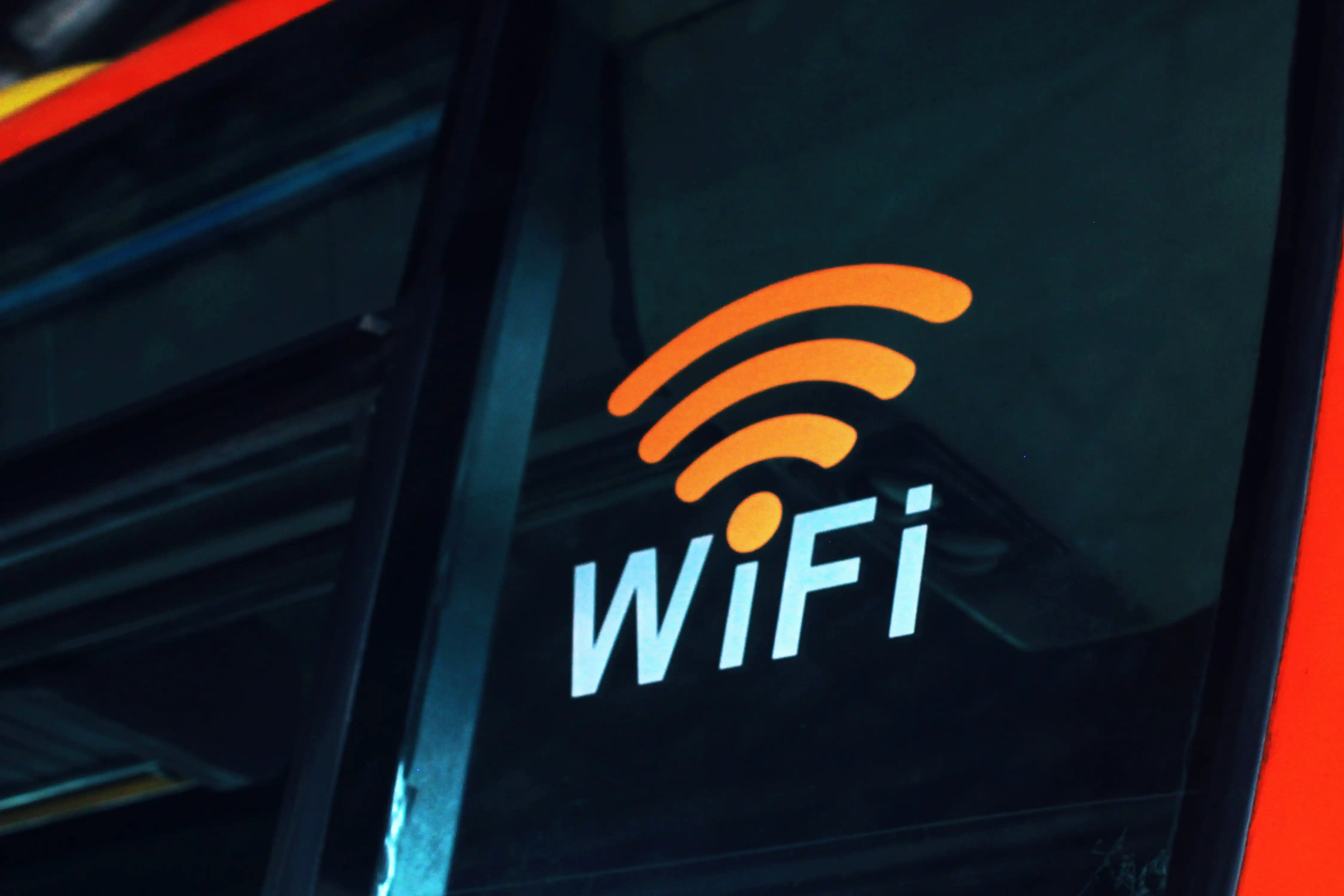 AirSnitch: A Hidden Threat in Modern Wi-Fi Networks