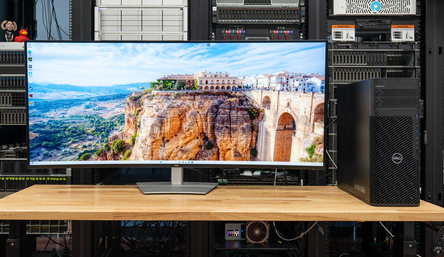 Dell's UltraSharp U5226KW: The Future of Office Productivity on a 52-Inch Display