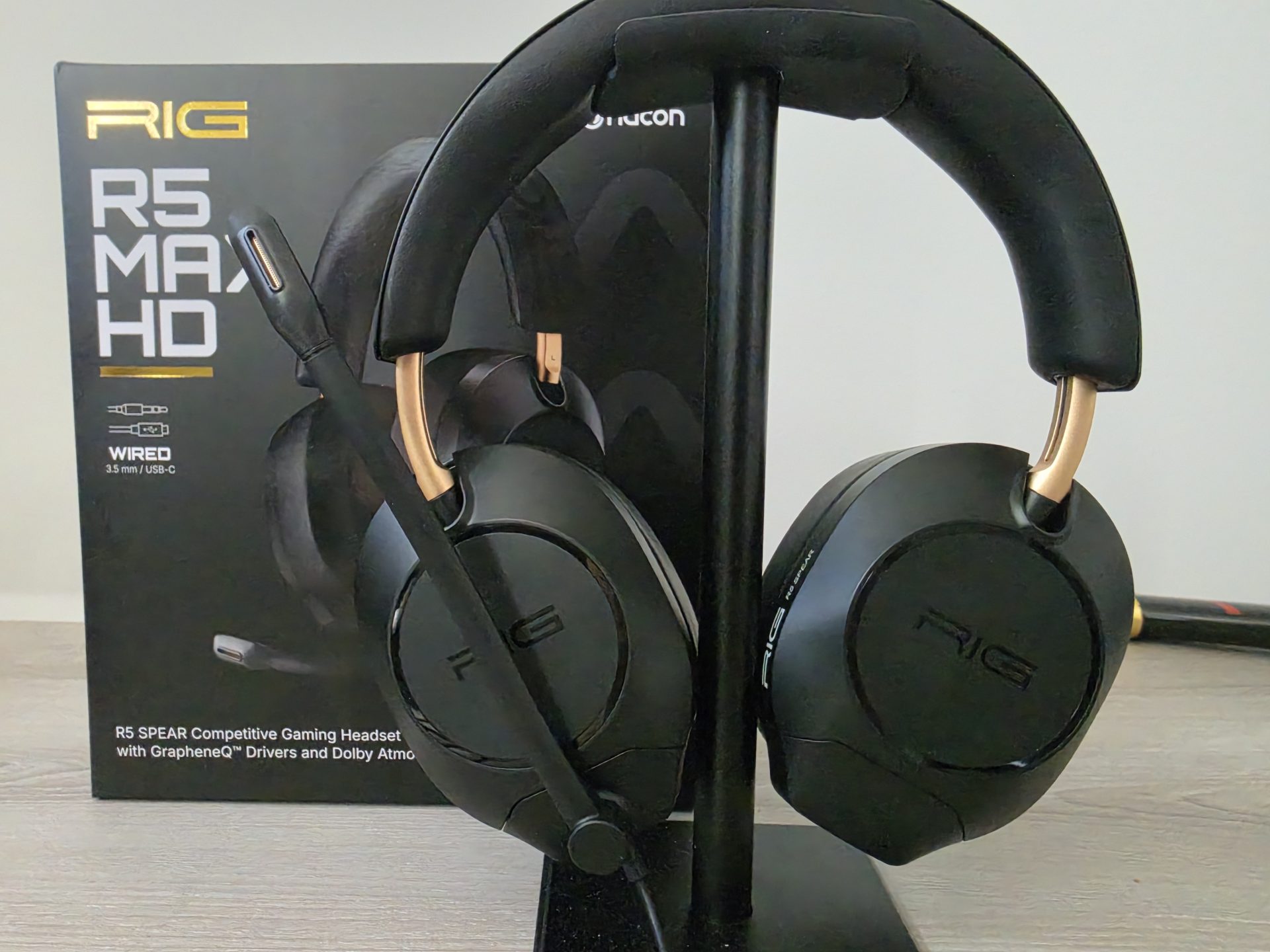 Nacon R5 MAX HD: Compact Design, Impressive Performance
