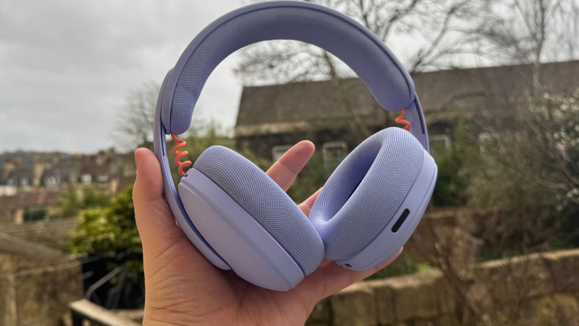 Logitech G325 Lightspeed: Redefining Budget Wireless Gaming