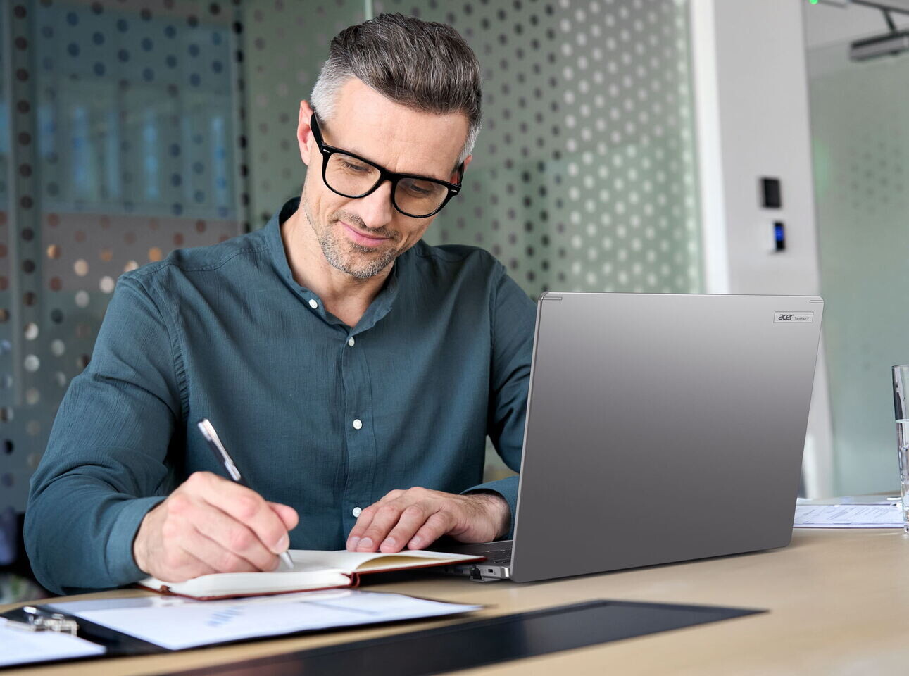 Acer and Intel Collaborate to Deliver AI-Powered Business Laptops