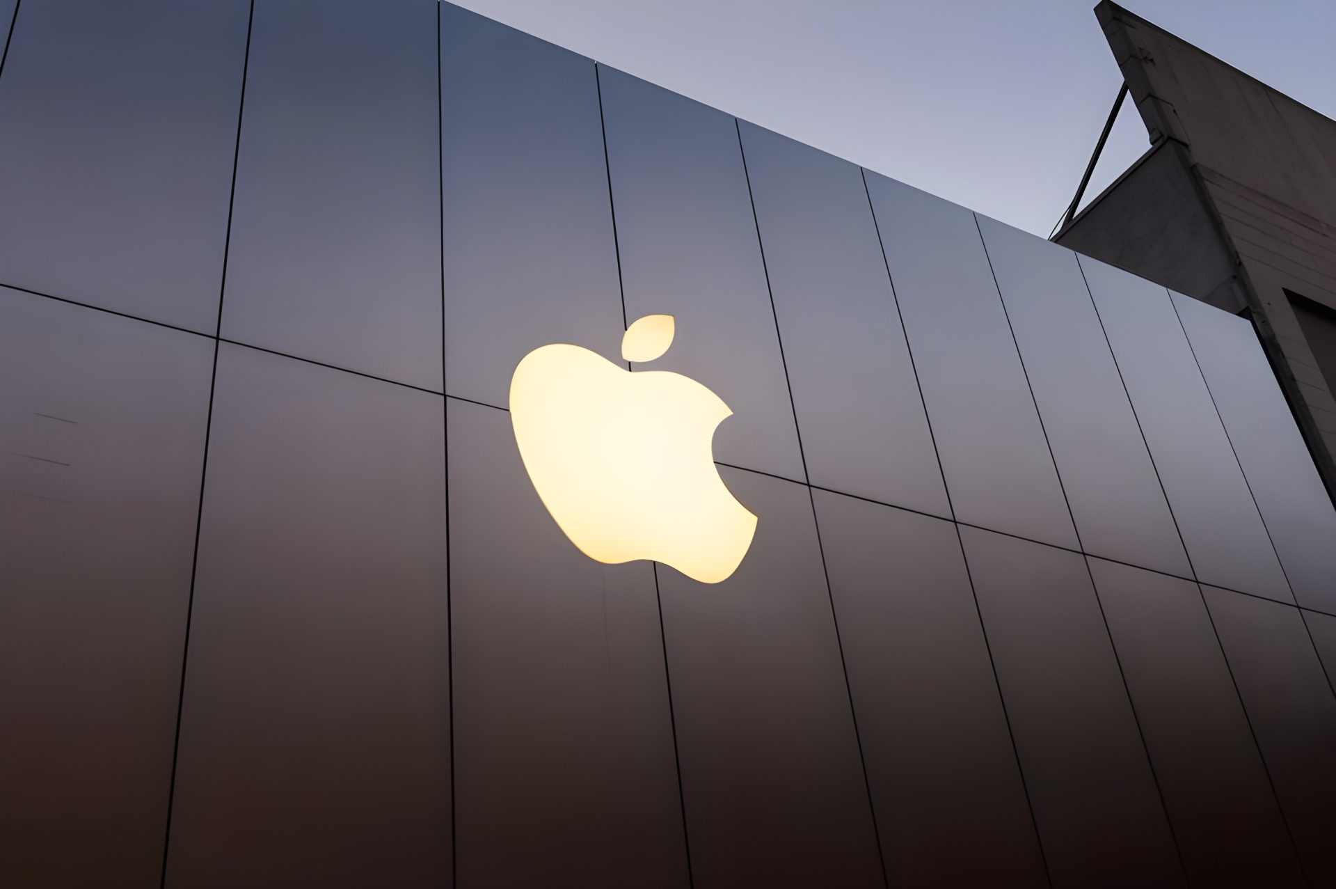 Apple's American Manufacturing Push Expands with Four New Supply Chain Partners