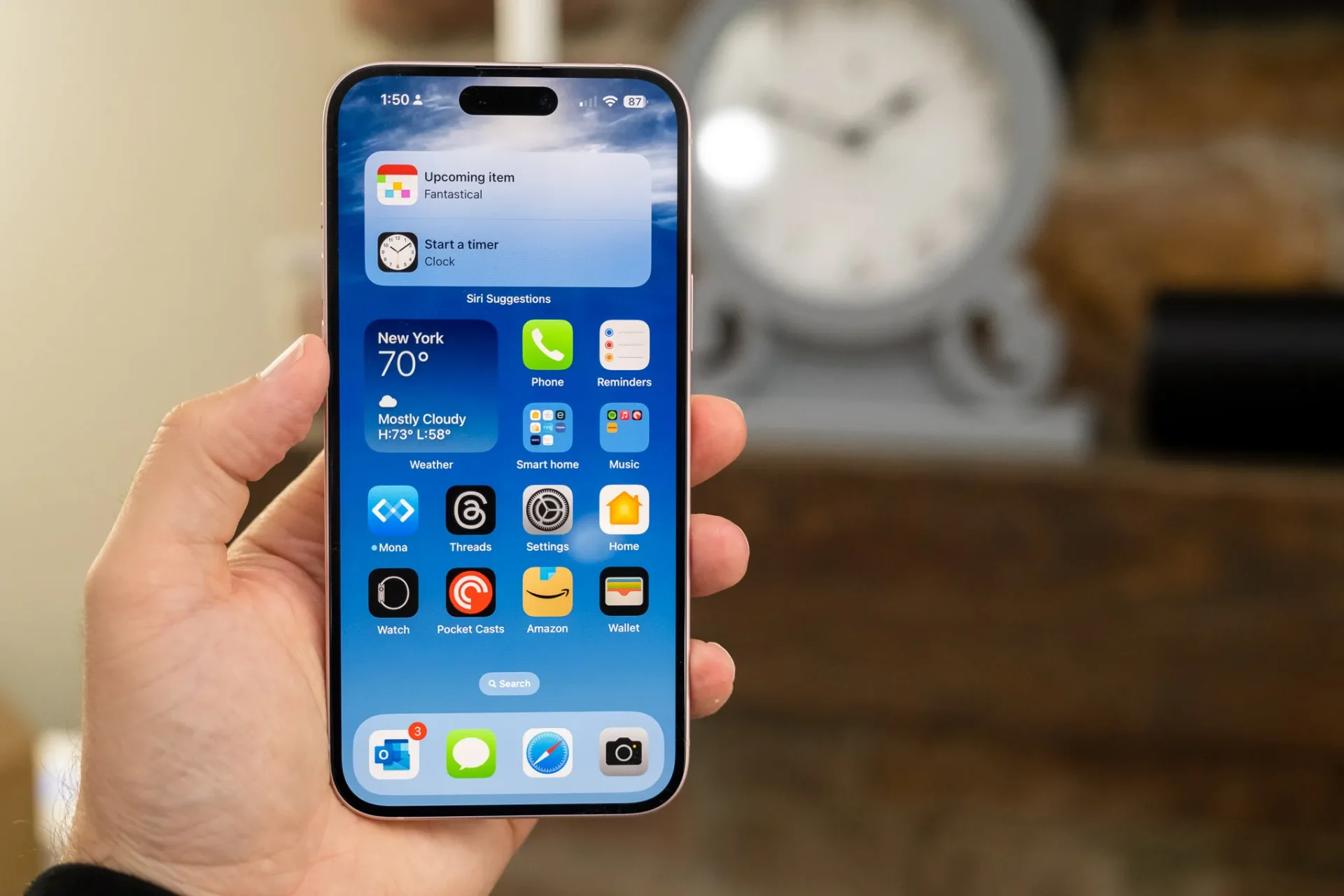 Apple's iPhone memory strategy under scrutiny as RAM costs surge