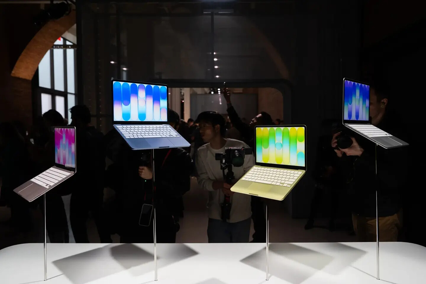 MacBook Neo: Balancing Performance and Accessibility