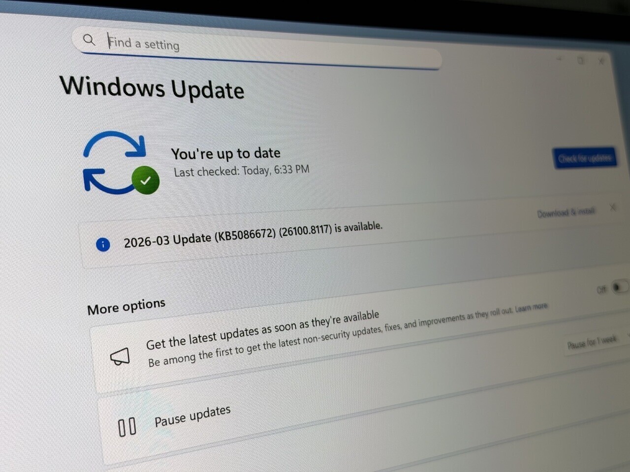 Windows 11 now offers flexible update control with indefinite pauses