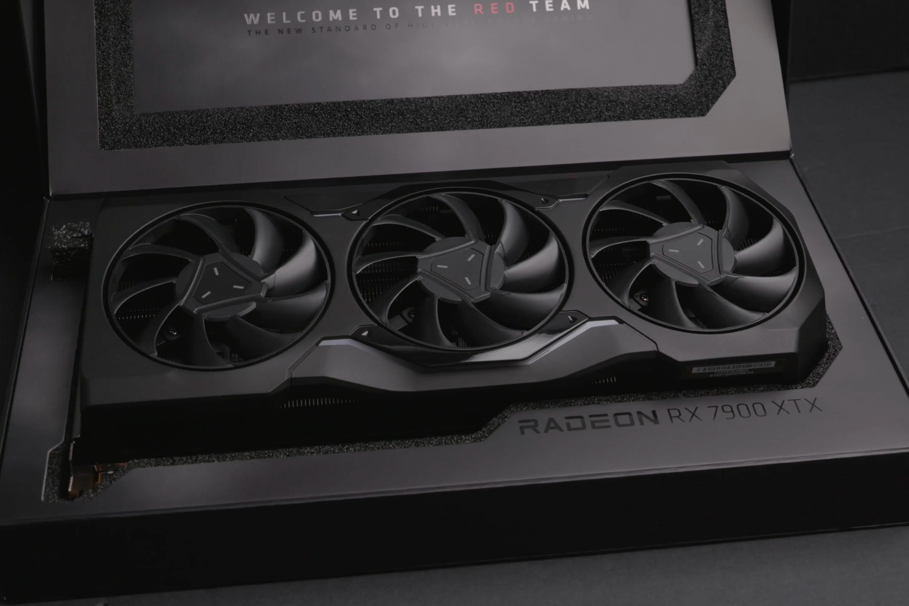 AMD FSR 4: A Retro-Fit for Older Radeon GPUs, But at What Cost?