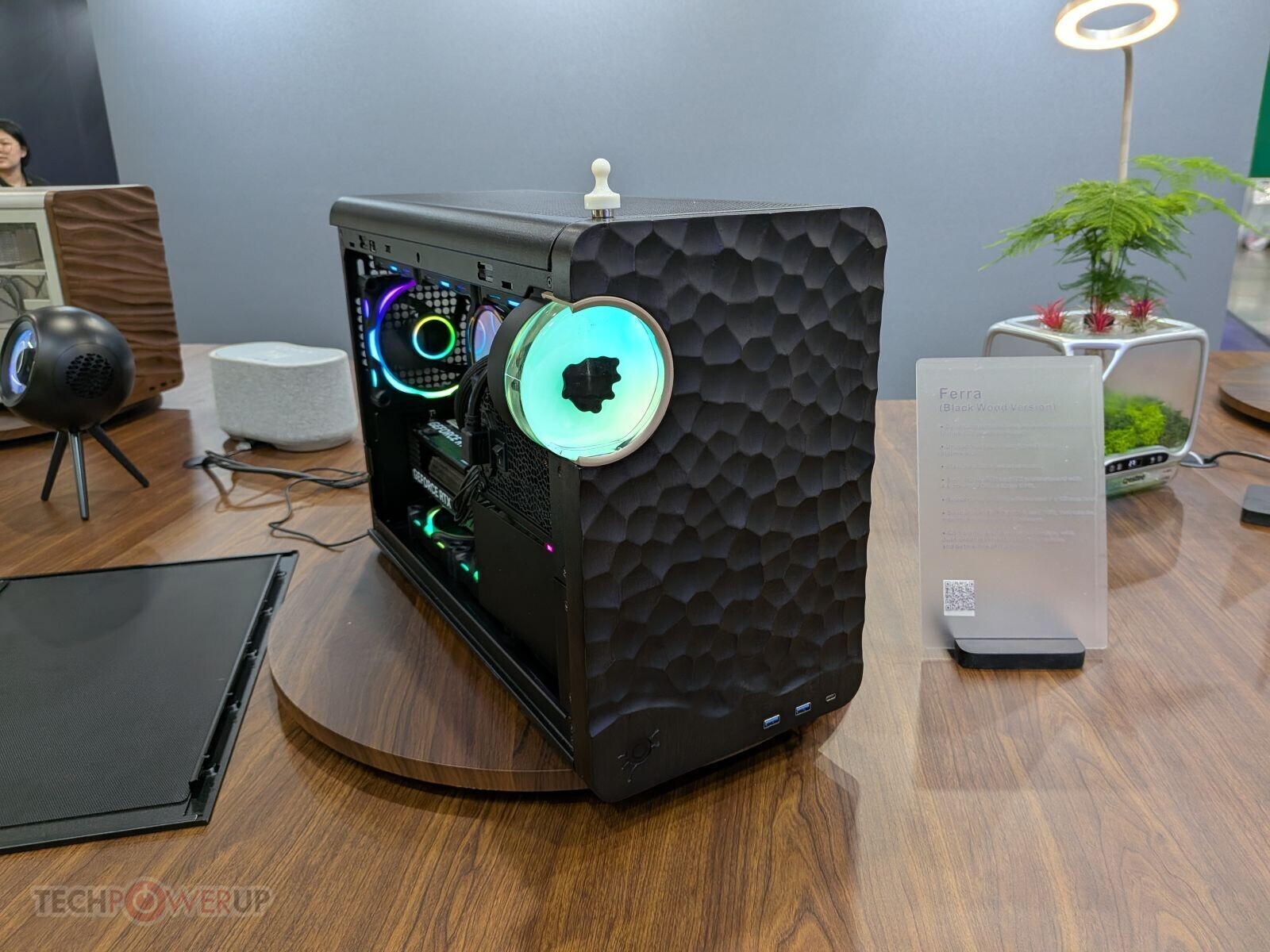Amiiba Unveils Ferrofluid-Cooled PC Components with Modular Design
