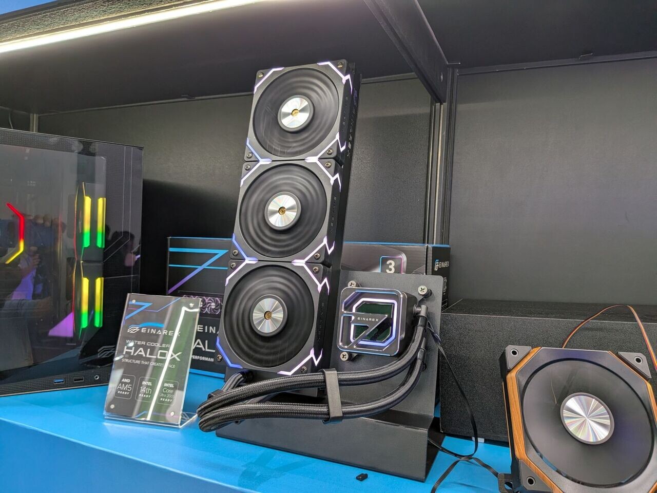 Einarex Introduces Revolutionary AIO Cooling with Hollow Pump Block and Modular LCD Displays