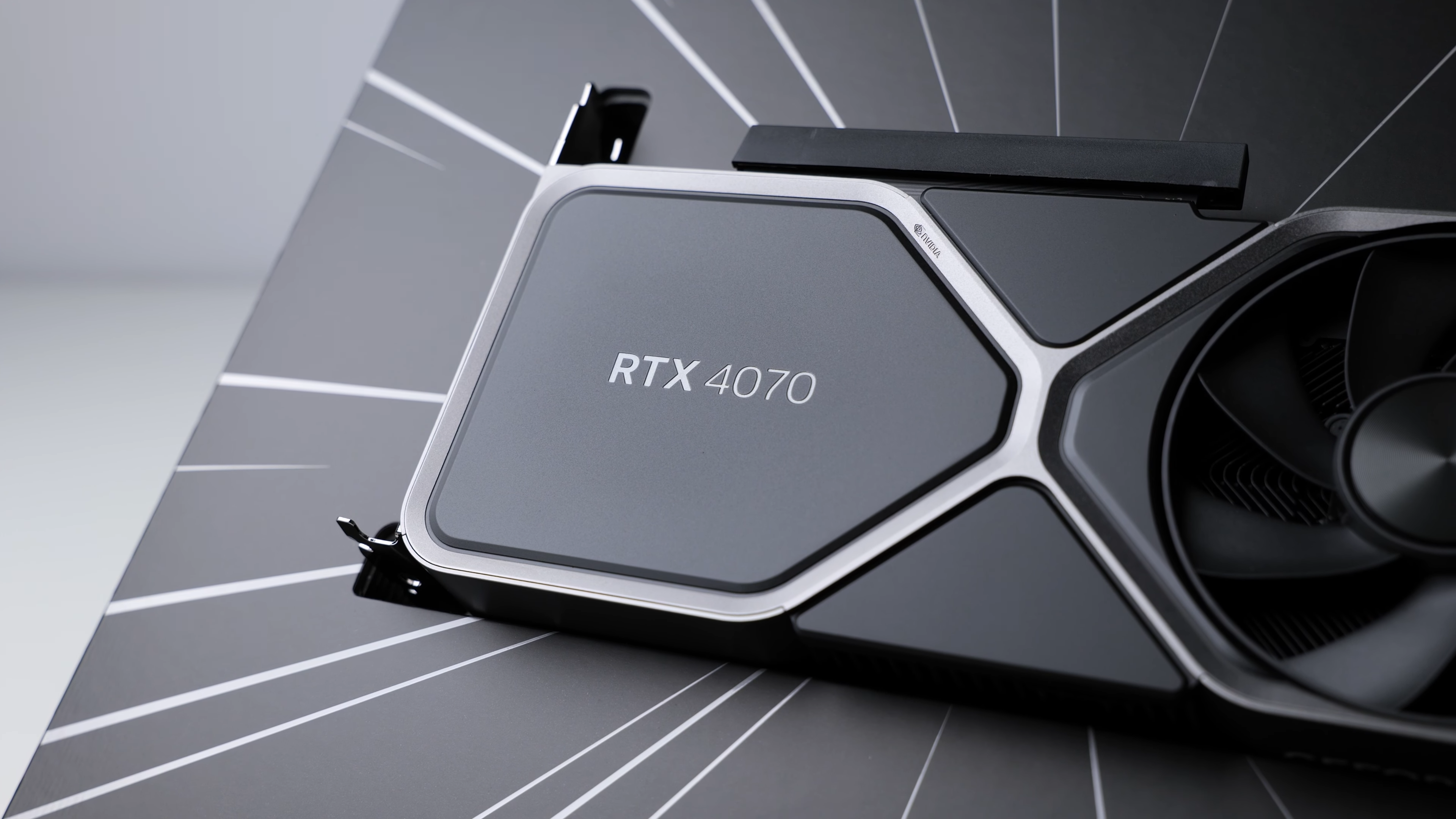 Nvidia GeForce RTX 5060 Ti 16GB, PNY Overclocked Dual Fan, front